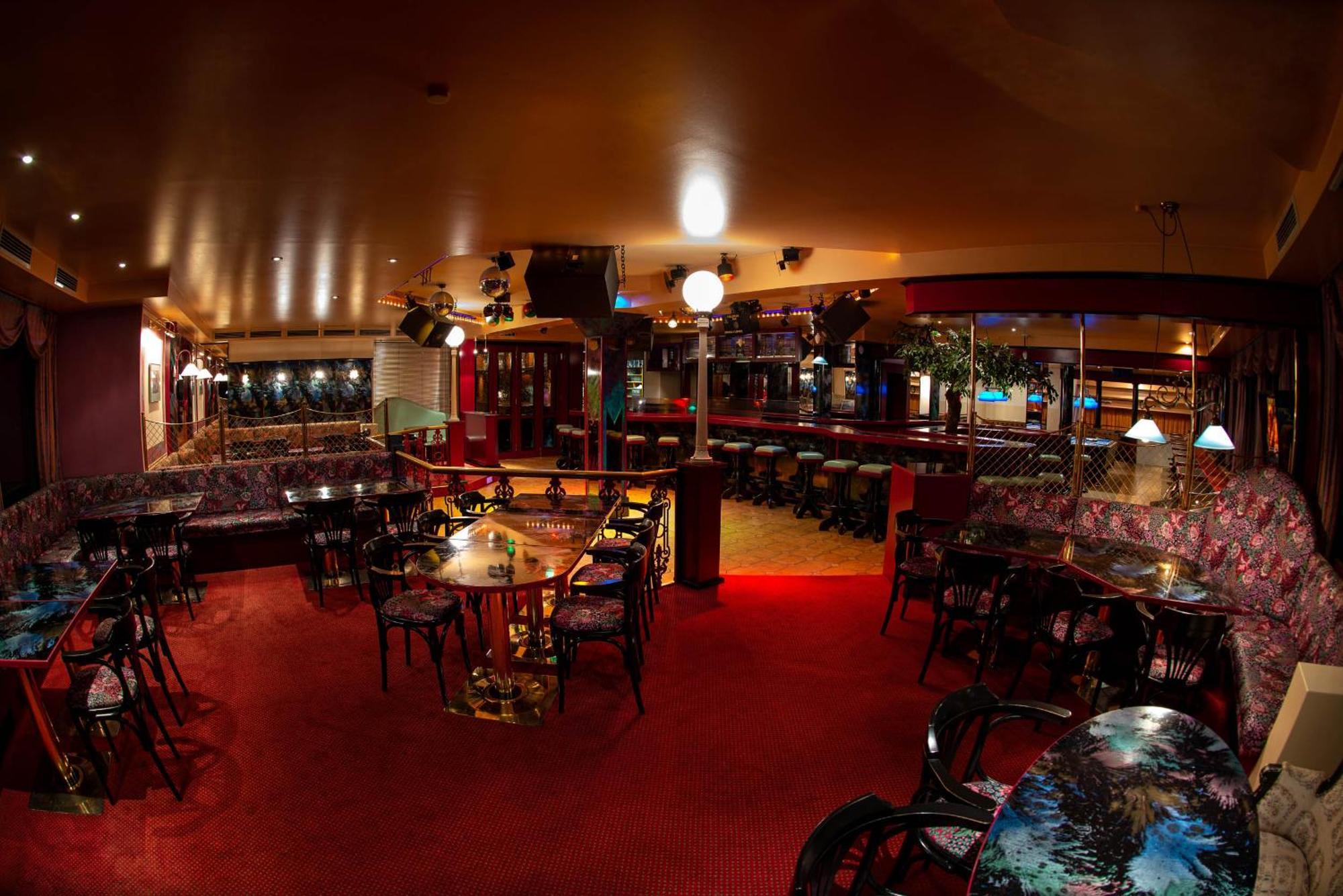 Hotel Brunella Vandans Bagian luar foto