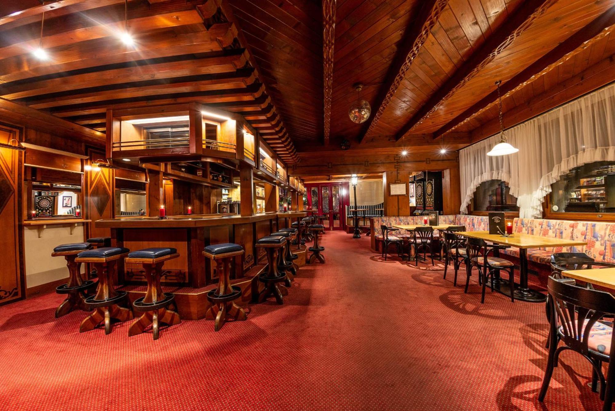 Hotel Brunella Vandans Bagian luar foto